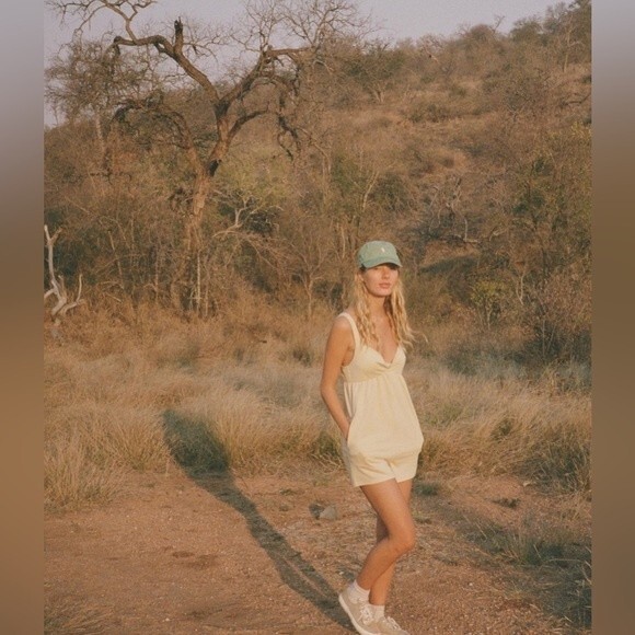 NWT ONEILL THEA KNIT ROMPER IN YELLOW . SIZE LARGE - Picture 6 of 16